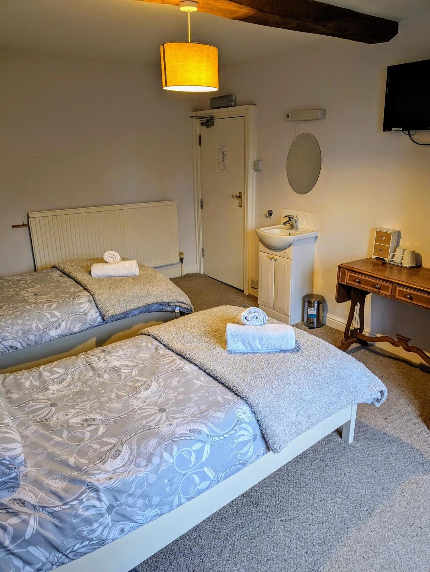 Bed and Breakfast Bartholomew Arms Maidford Esterno foto