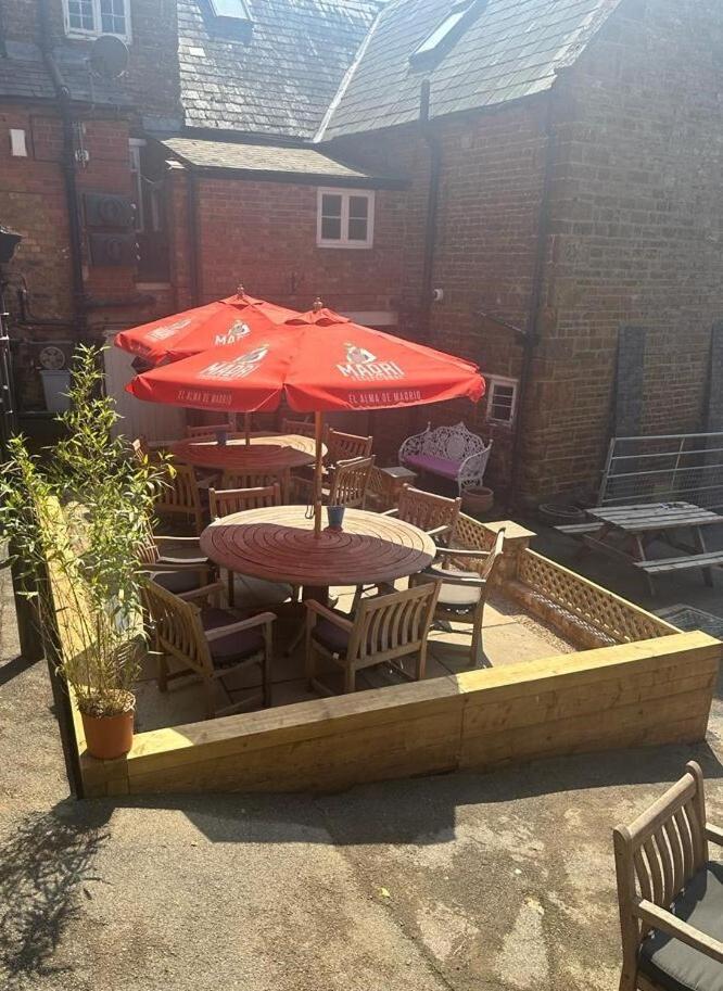 Bed and Breakfast Bartholomew Arms Maidford Esterno foto